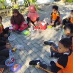 Foto : SD Negeri Jimbaran 01 saat sarapan pagi (Sumber : Dokumentasi)