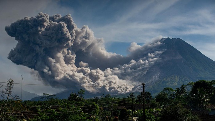 Foto: Ilustrasi Gunung Merapi (Sumber: istimewa)