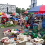 Foto : Aktivitas para pedagang di Pasar Puri,  Pati (Sumber : palevioletred-jellyfish-458835.hostingersite.com)