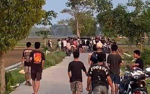 Foto : Razia balap liar di jalan Desa Kedalingan-Tambahagung Kecamatan Tambakromo saat diamankan pihak kepolisian (Sumber : palevioletred-jellyfish-458835.hostingersite.com/ Istimewa)