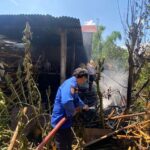 Foto: pemadaman kebakaran (Sumber: kafi/mitrapost)