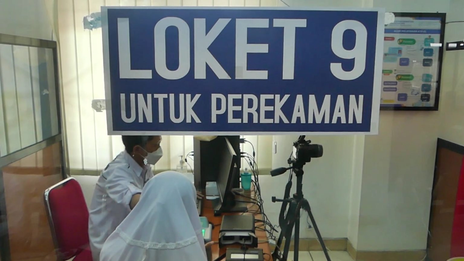Foto: Layanan Perekaman KTP Elektronik (Sumber: jatengprov)