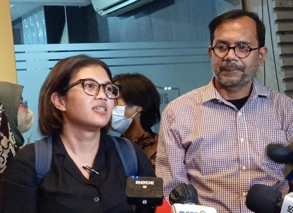 Foto: aktivis HAM Haris Azhar dan Fatia Maulidiyanti (Sumber: istimewa)