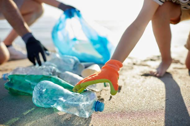 Foto: Ilustrasi peduli sampah (Sumber: istock)