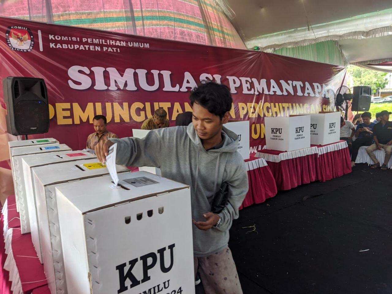 Foto: Simulasi Pemungutan Suara Pemilu 2024 ( istimewa)