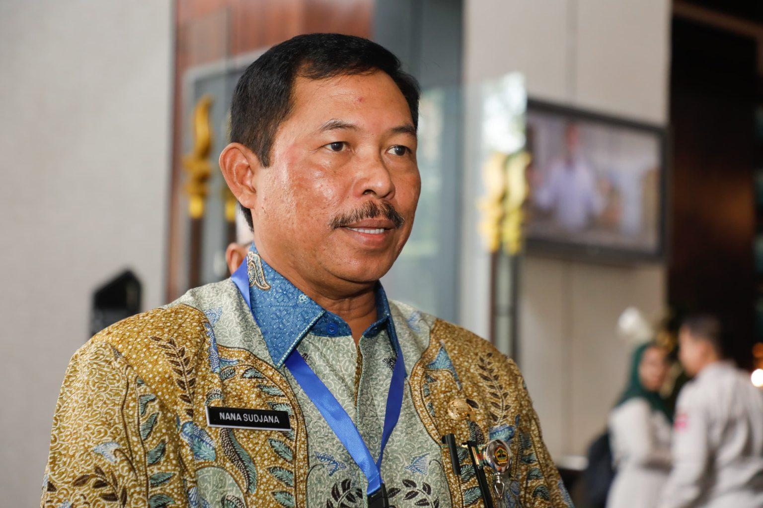 Foto: Penjabat (Pj) Gubernur Jawa Tengah, Nana Sudjana (Sumber: jatengprov)