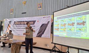Foto: Pengamat Meteorologi dan Geofisika Stasiun Klimatologi Jawa Tengah, Rudi Setyo Perihatin saat memaparkan pucak musim kemarau didepan para peserta rapat koordinasi di BPBD Kabupaten Magelang (Sumber: magelangkab)
