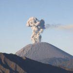 Foto: Ilustrasi erupsi Gunung Semeru (Sumber: istock)