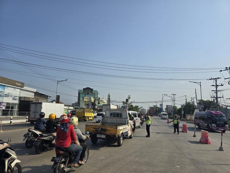 Perbaikan Jalan Karanganyar Demak, Polres Kudus Terapkan Contraflow