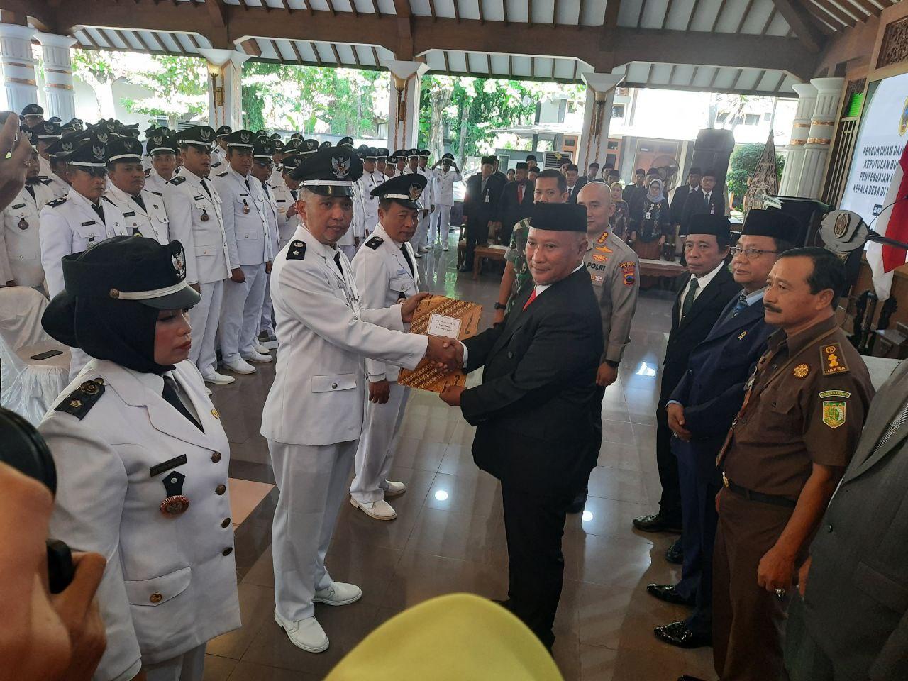 Foto: 385 Kepala Desa di Kabupaten Pati Ditambah Masa Jabatannya (Mitrapost/kafi)