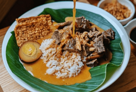 Nasi Gandul khas Kabupaten Pati