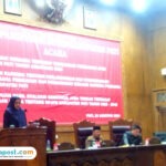 Foto : Anggota Komisi B DPRD Kabupaten Pati, Yeti Kristianti di mimbar Paripurna belum lama ini. (Sumber. palevioletred-jellyfish-458835.hostingersite.com/ Ilham)