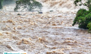 Ilustrasi tanggul sungai jebol/istock