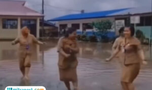 Video joget kepala sekolah dan guru /tangkapan layar