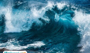 Ilustrasi gelombang tinggi/istock