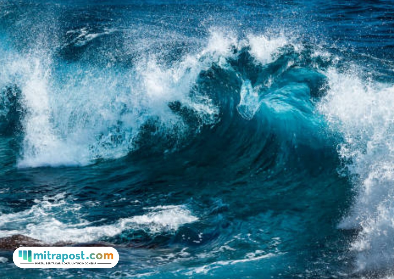 Ilustrasi gelombang tinggi/istock
