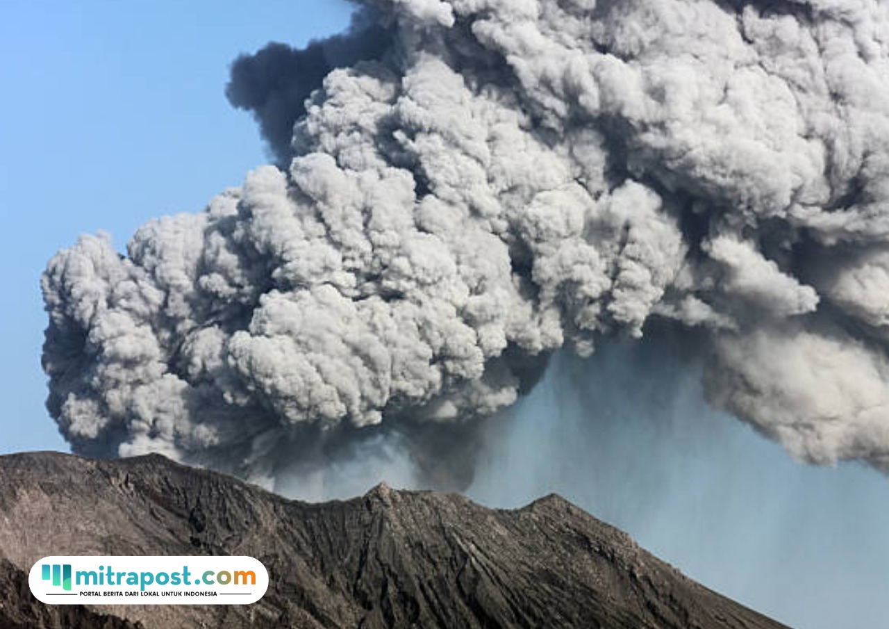 Ilustrasi gunung meletus/istock