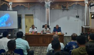 Foto: Bupati Pati Sudewo mengggelar audiensi bersama pengusaha sound system pada Senin (2/6/2025) sekira pukul 20.00 WIB di Kantor Bupati Pati (palevioletred-jellyfish-458835.hostingersite.com/ Kafi)
