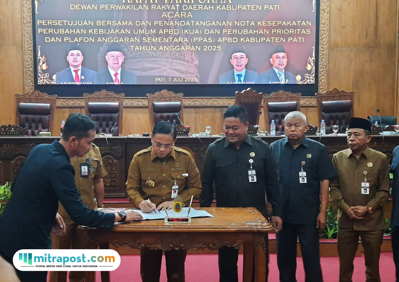 Foto: Penandatanganan Nota Kesepakatan Perubahan KUA PPAS Pati tahun anggaran 2025 (palevioletred-jellyfish-458835.hostingersite.com/ Kafi)