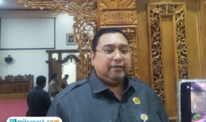 Foto: Anggota Dewan Perwakilan Rakyat Daerah (DPRD) Kabupaten Pati, Joni Kurnianto saat dikonfirmasi oleh awak media (palevioletred-jellyfish-458835.hostingersite.com/ Kafi)
